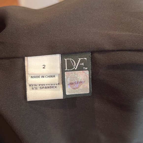 Diane Von Furstenberg leather jacket with ruffle detail - Picture 7 of 7